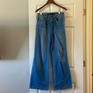 RW&Co High Rise, Wide Leg Jeans. Size 28. Like new.